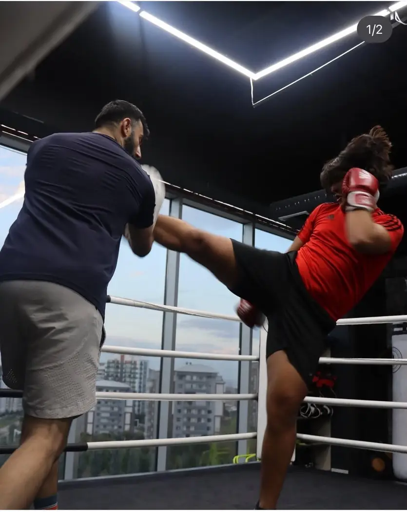 Alfa Fight Studio, Yaşamkent: salon fotoğrafı 1