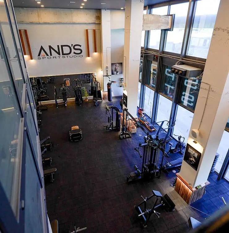 And's Sport Studio, İncek: salon fotoğrafı 1