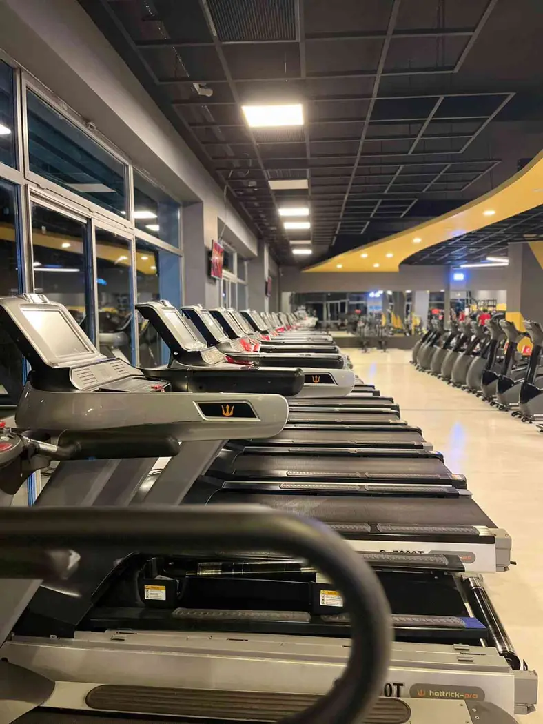 Dolphin Sports Club, Eryaman: salon fotoğrafı 1