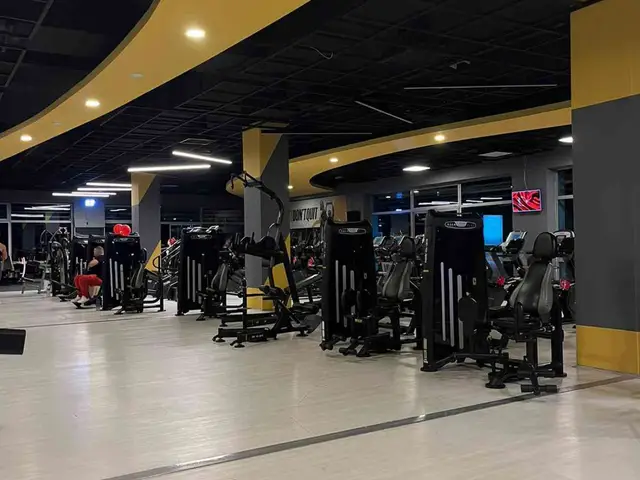 Dolphin Sports Club, Eryaman: salon fotoğrafı 2