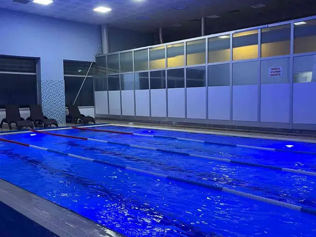 Dolphin Sports Club, Eryaman: salon fotoğrafı 4
