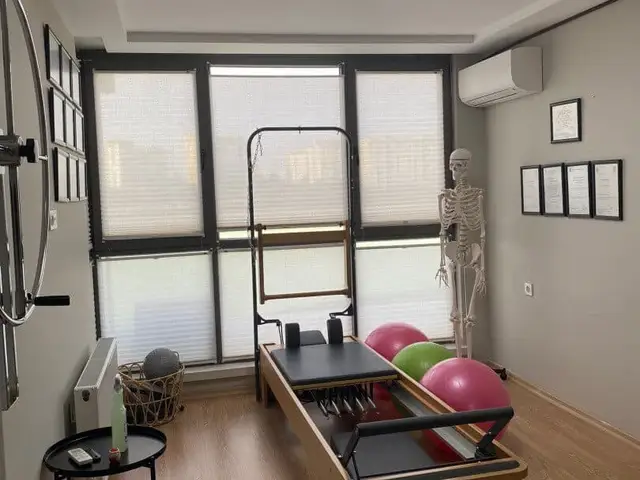 Fizyo Bee Sağlıklı Yaşam Merkezi, Eryaman: salon fotoğrafı 2