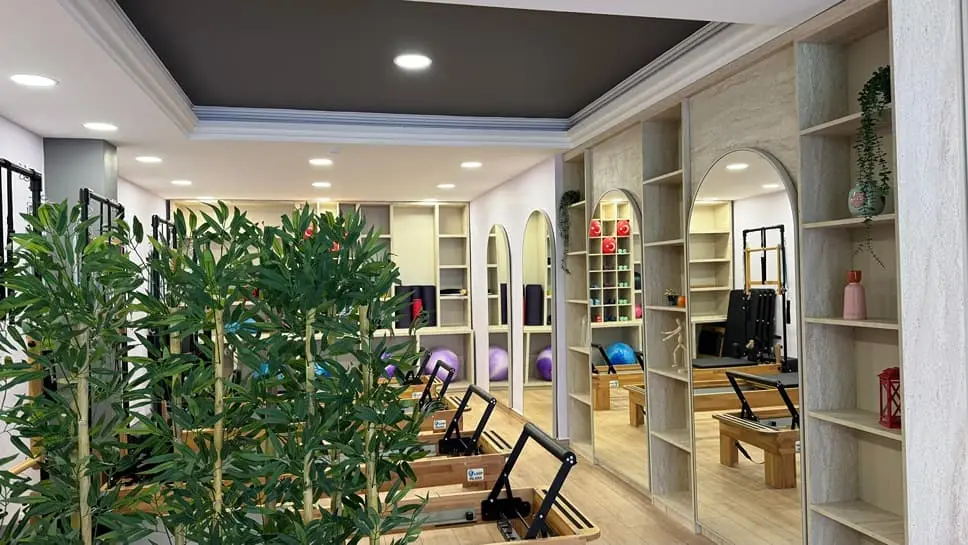 Milk Moon Pilates, Subayevleri: salon fotoğrafı 1