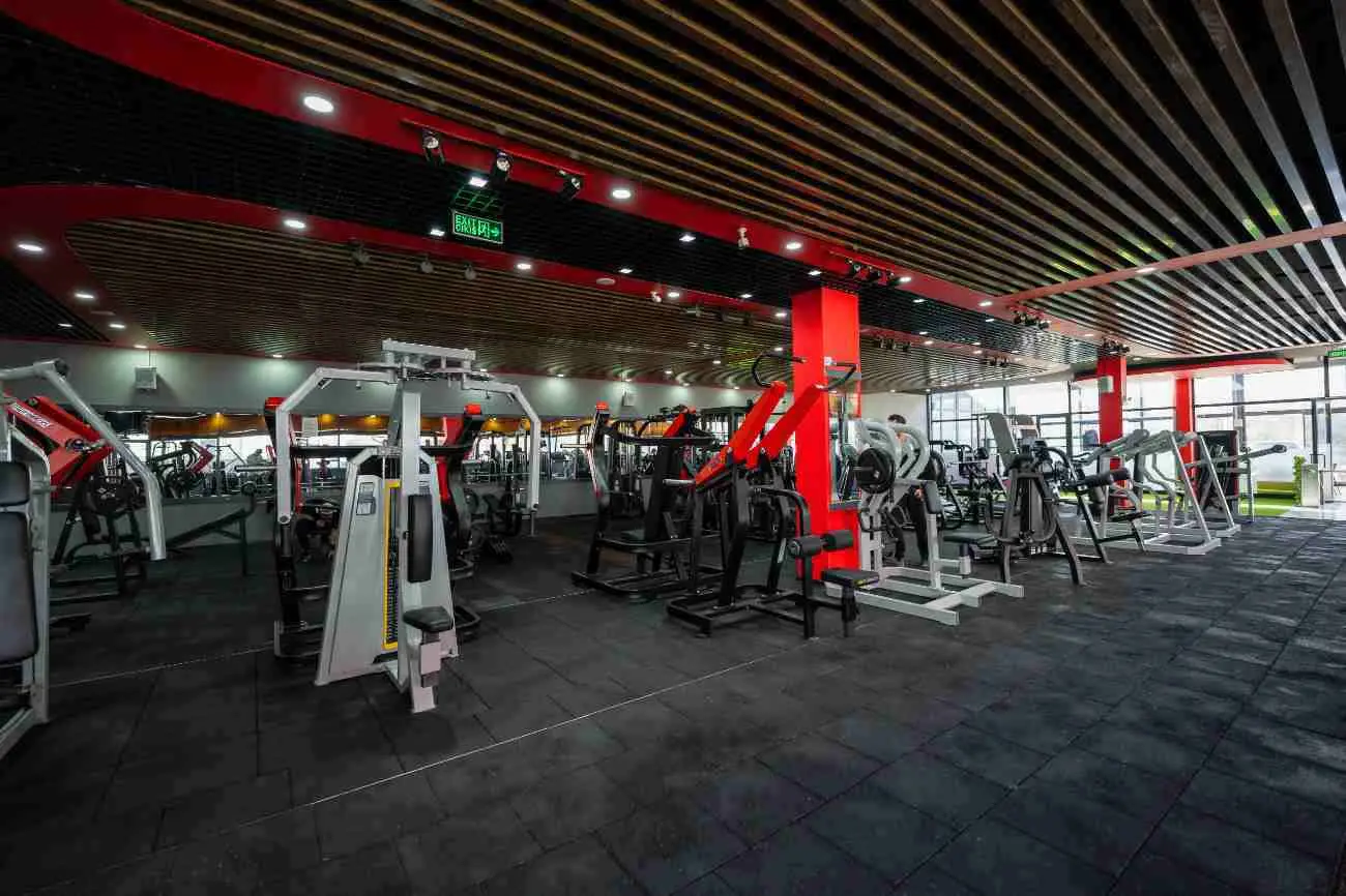 Neolife Gym - Yeni Batı, Batıkent: salon fotoğrafı 1
