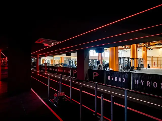 Pathoja Gym Wellness Club, İncek: salon fotoğrafı 3