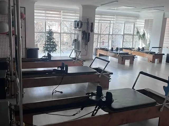 Switch Zone Pilates, Yenimahalle: salon fotoğrafı 2