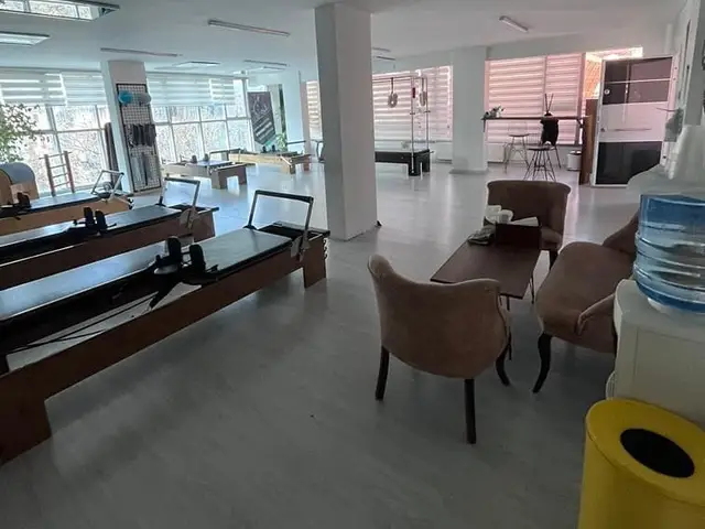 Switch Zone Pilates, Yenimahalle: salon fotoğrafı 5