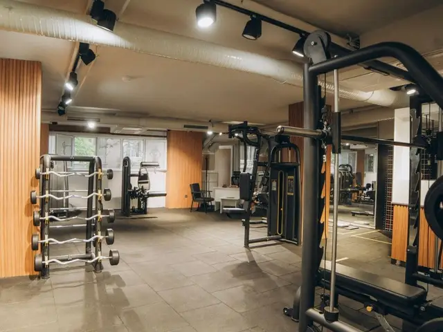 Yes 4 You Gym, Çankaya: salon fotoğrafı 3